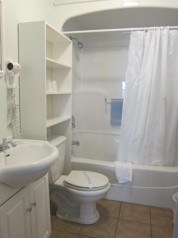 ديغبي Seawinds Motel & Cottages الغرفة الصورة